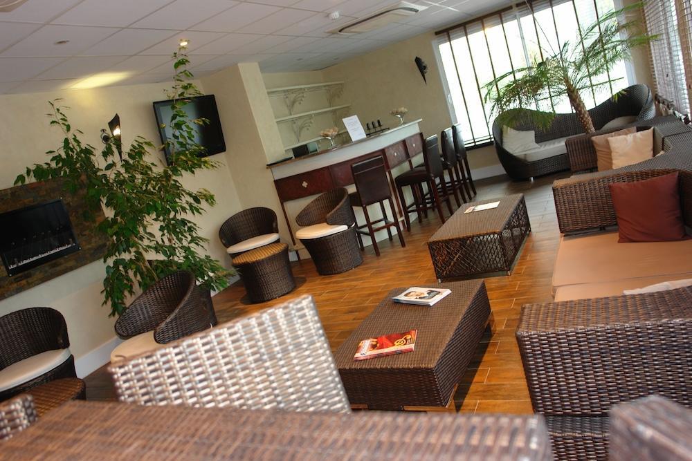 Bhoma Bourges - Hotel & Restaurant Exterior photo